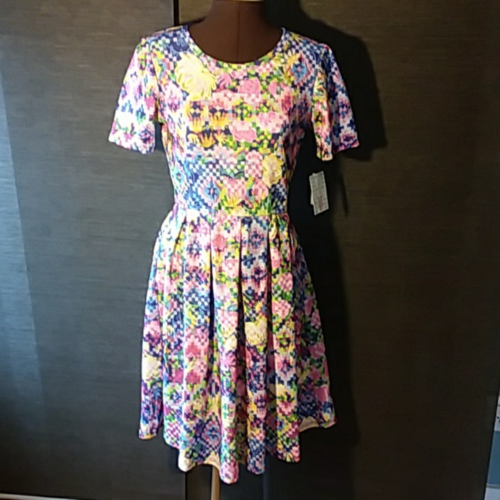 Lularoe Amelia dress - pixelated flowers!